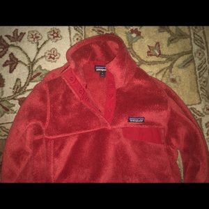 Patagonia fuzzy pull over. Size medium